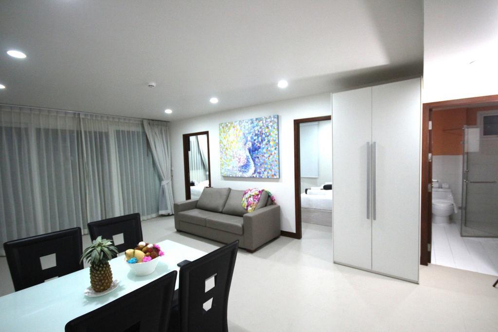 Appartamento Karon Butterfly Phuket Esterno foto