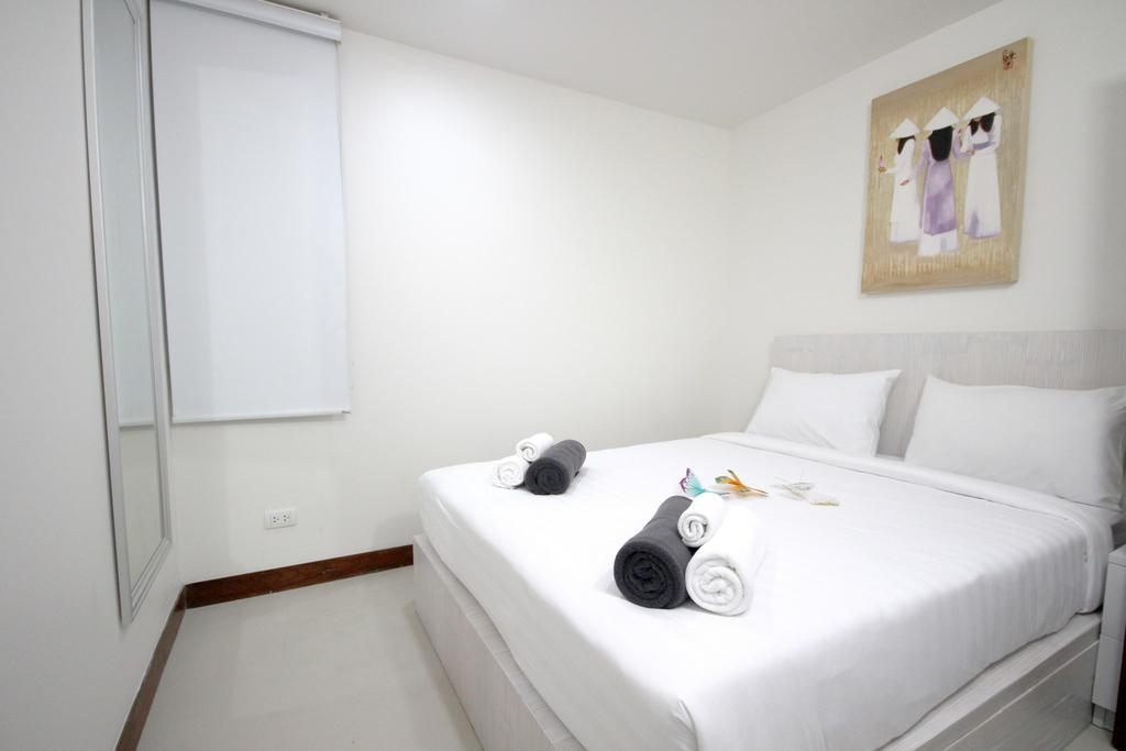 Appartamento Karon Butterfly Phuket Esterno foto