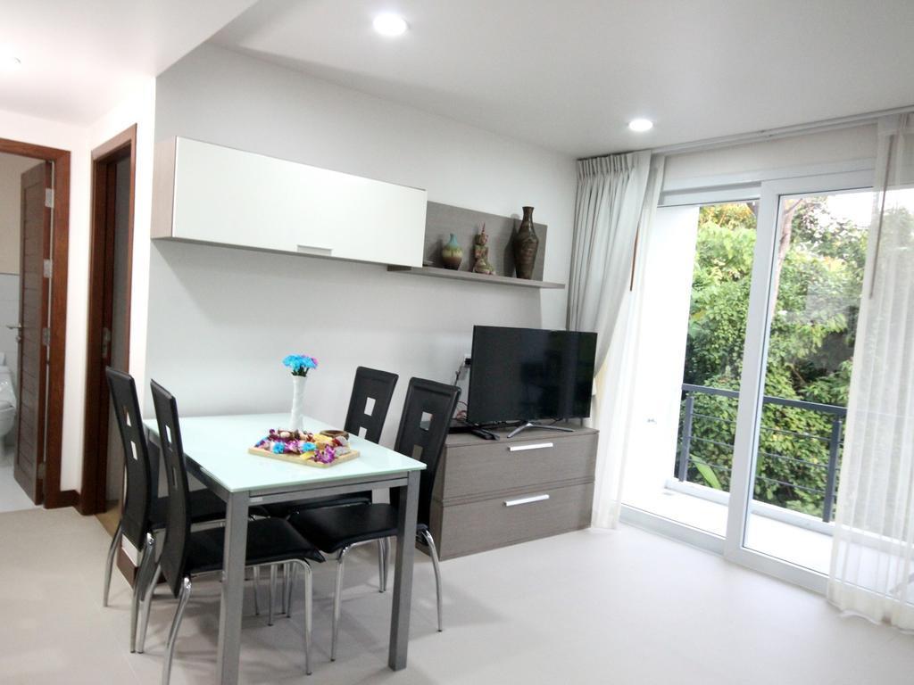 Appartamento Karon Butterfly Phuket Esterno foto