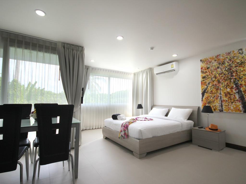 Appartamento Karon Butterfly Phuket Esterno foto