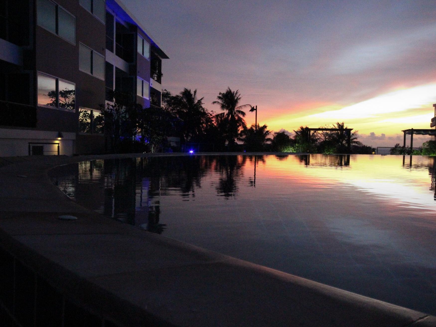 Appartamento Karon Butterfly Phuket Esterno foto